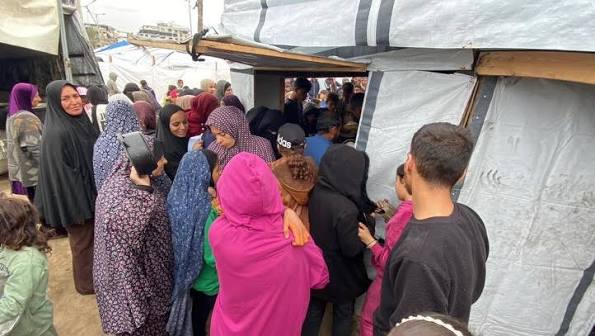 Gazze sıcak yemek ve temel ihtiyaç yardımları