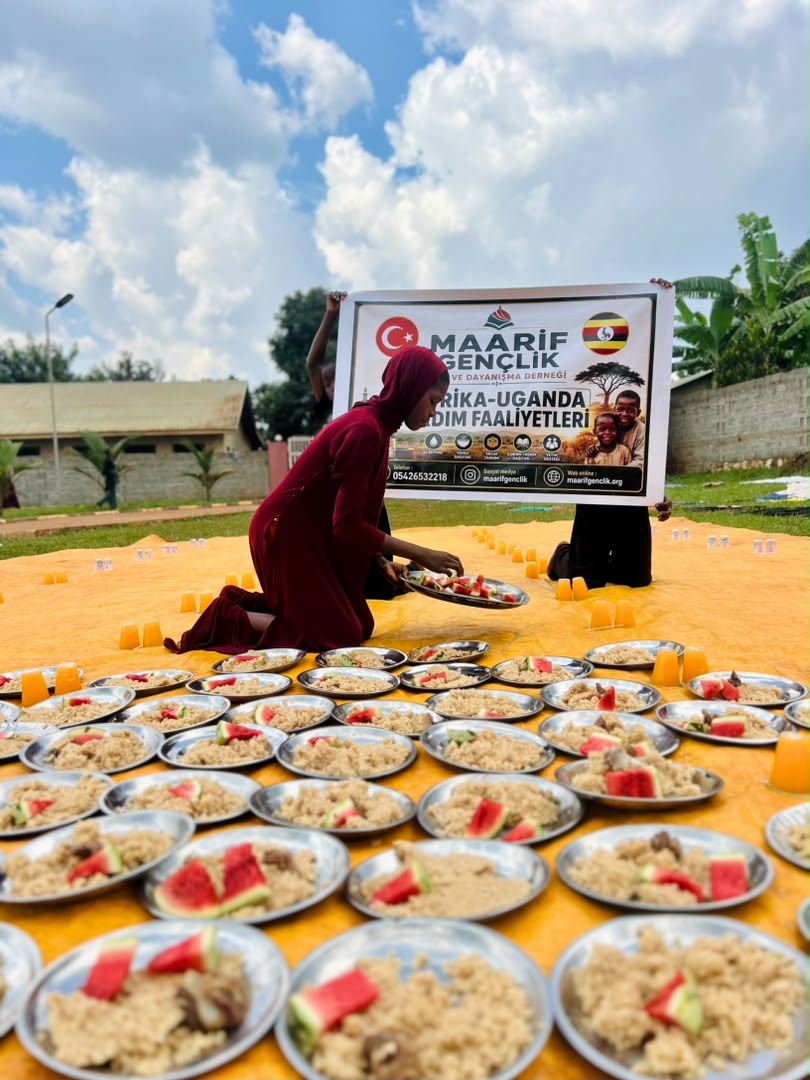 Afrika yemek dağıtımı
